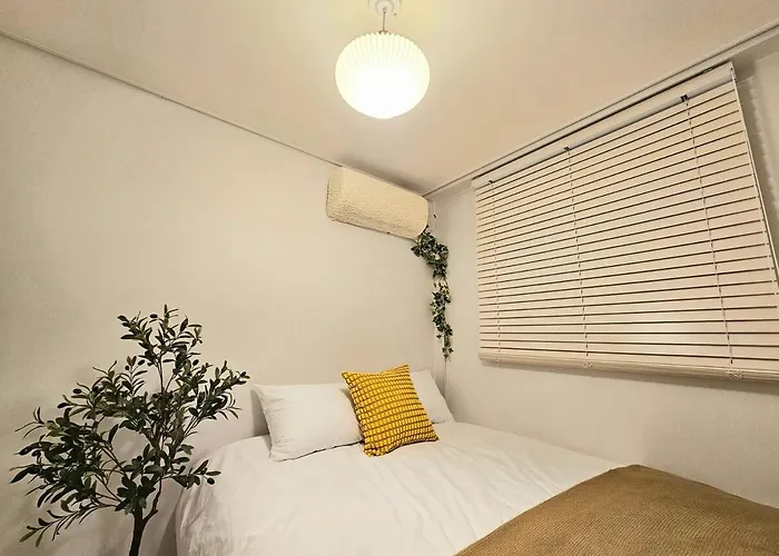 Hongdae 5 Minutes, Sangsu Station 2 Minutes, Maximum 6 People, 3 Queen Beds, Free Luggage Storage Apartamento Seúl