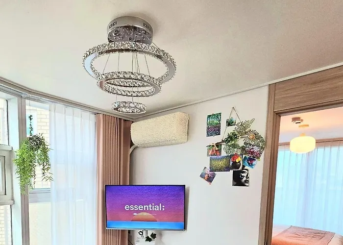 Apartamento Hongdae 5 Minutes, Sangsu Station 2 Minutes, Maximum 6 People, 3 Queen Beds, Free Luggage Storage
