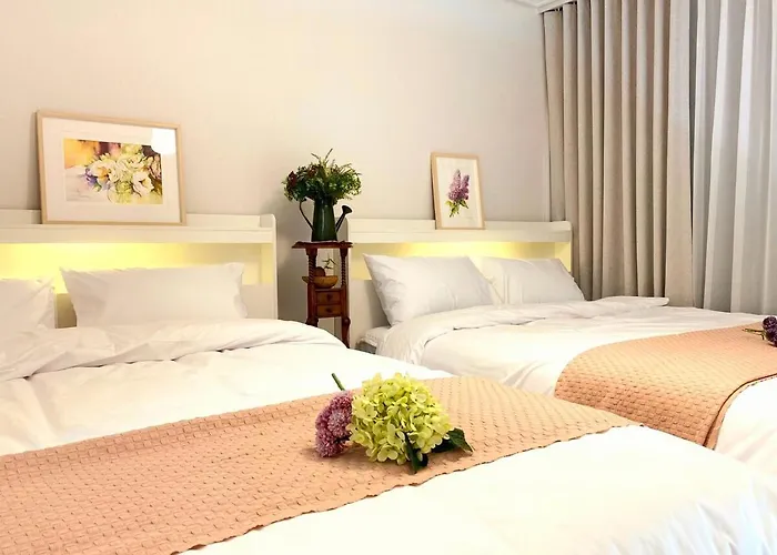 Hongdae 5 Minutes, Sangsu Station 2 Minutes, Maximum 6 People, 3 Queen Beds, Free Luggage Storage Apartamento Seúl